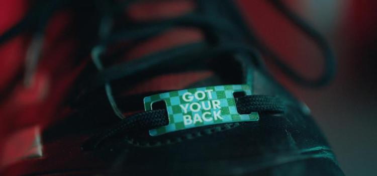 IDAHOT: Leuven lanceert shoe tag campagne 'Ik sta op'