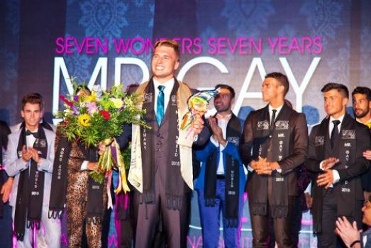 Mister Gay World neemt ontslag om persoonlijke redenen