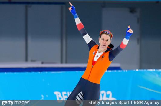 Winterspelen Peking: Ireen Wüst schrijft geschiedenis met vijfde gouden medaille op 1.500 meter schaatsen