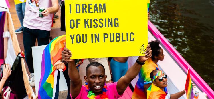 Dit zijn de drie beste Amsterdam Pride-foto’s van de afgelopen 25 jaar