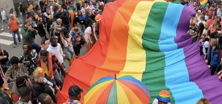 Tweehonderdduizend deelnemers aan Brussels Pride
