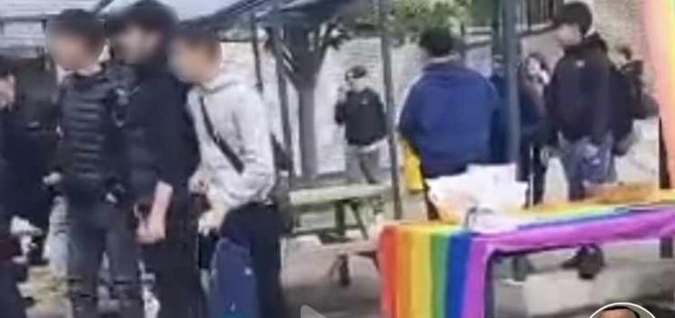 Atlascollege in Genk identificeert vijf onruststokers die op regenboogvlag spuwden