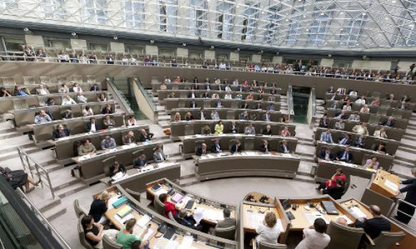 Religieuze leiders debatteren in Vlaams Parlement over homoseksualiteit